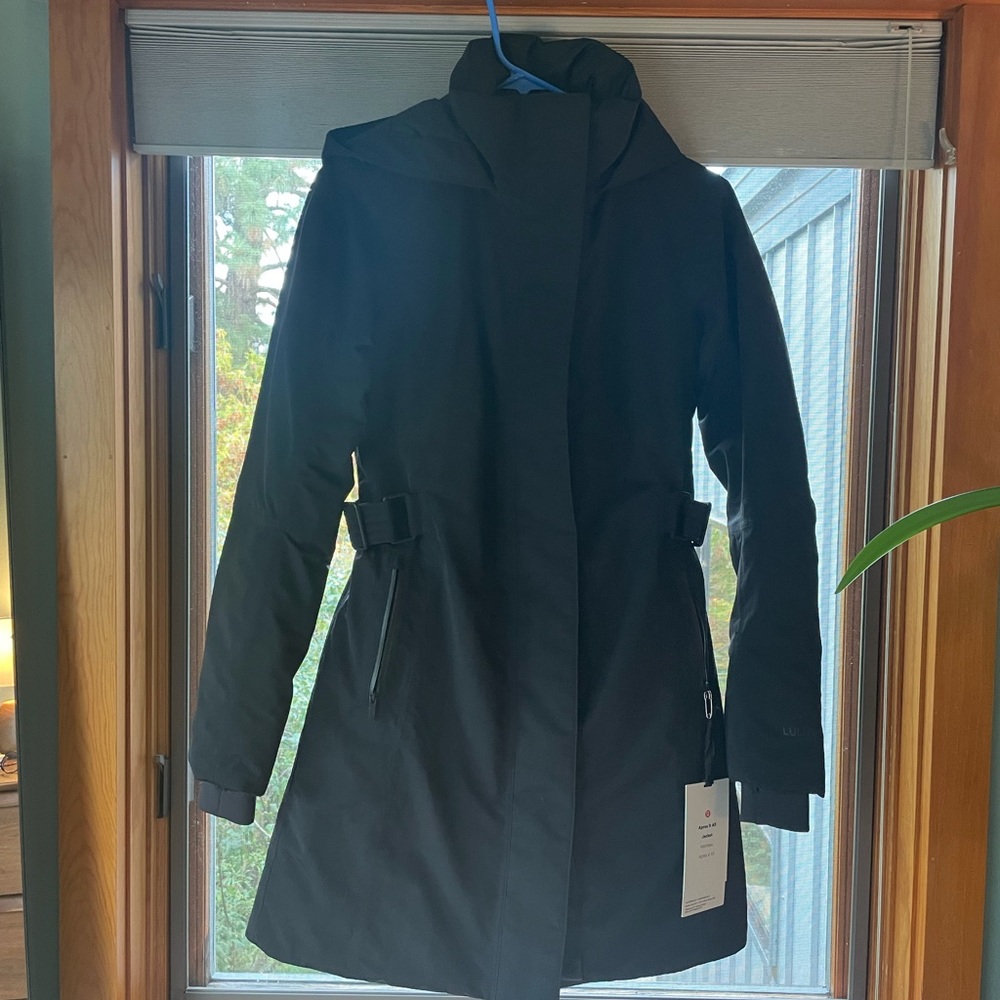 Lululemon Apres it all jacket BLACK sz 4 NWT